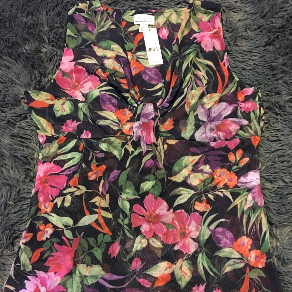 New York and Company Floral Blouse